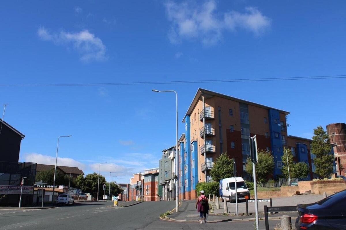 Two Bedroom Apartment, Free Parking, Close To Uclan And Free Wifi Preston  Eksteriør billede