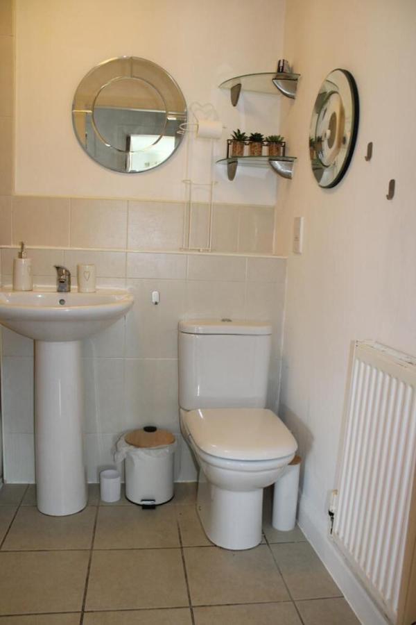 Two Bedroom Apartment, Free Parking, Close To Uclan And Free Wifi Preston  Eksteriør billede